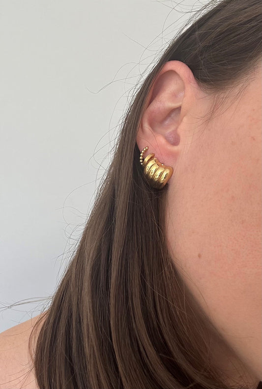 Banana Claw Studs